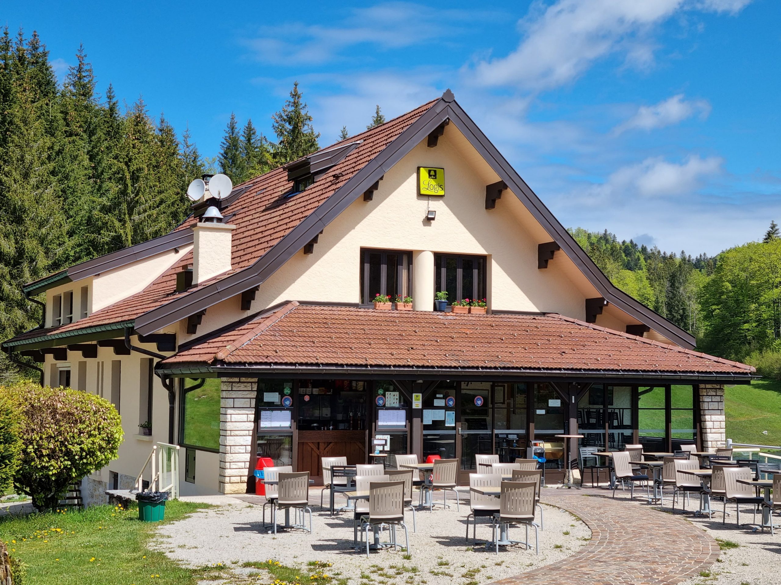 rénovation auberge du lac genin